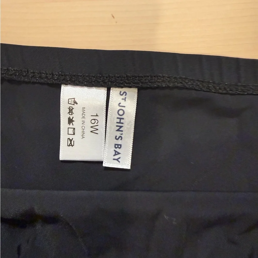 St John’s Bay Black Skirt 16W Plus‎ Size Flowy A-Line Elastic Waist Casual